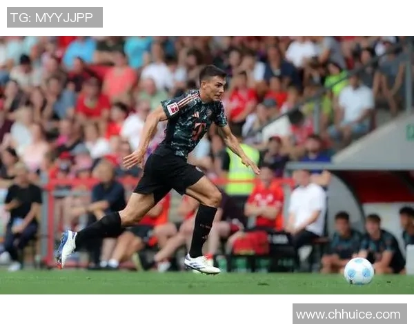 拜仁慕尼黑迎战弗赖堡全力争胜力争巩固联赛领先地位